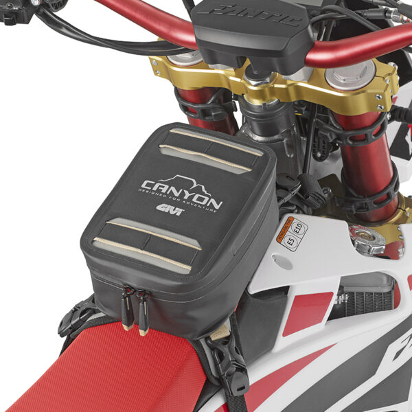 ΤΣΑΝΤΑ ΡΕΖΕΡΒΟΥΑΡ GIVI GRT729 3L CANYON